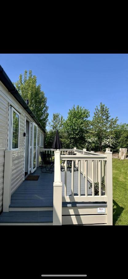Tarka Holiday Park Ashford  Extérieur photo