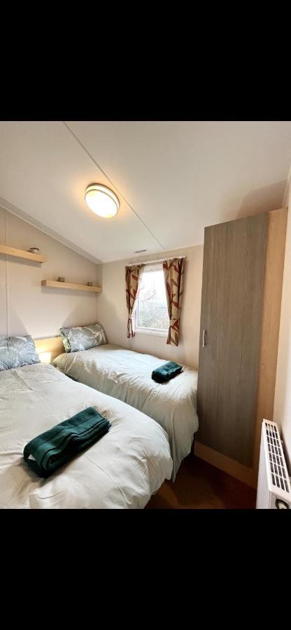 Tarka Holiday Park Ashford  Extérieur photo